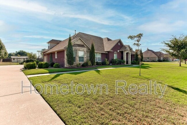 Building Photo - 4214 Topaz Cir