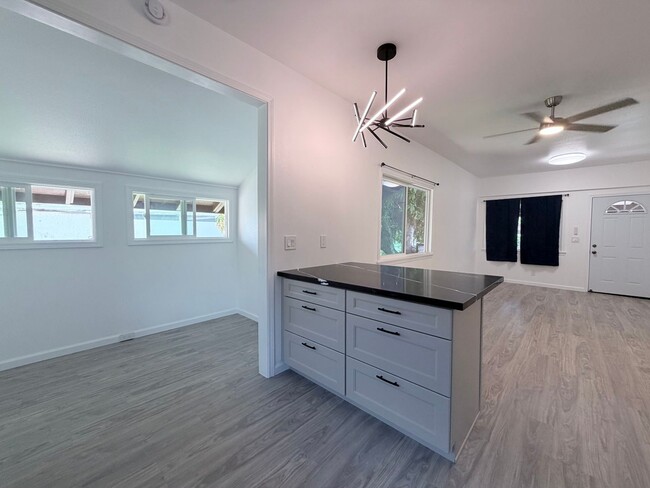 Building Photo - 3515 Maluhia St