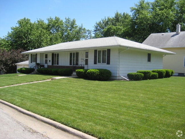 Building Photo - 1342 Pleasant View Dr