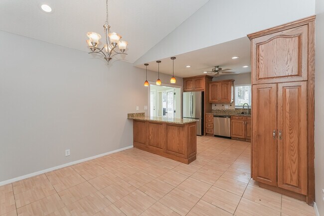Building Photo - 1601 Bent Pine Way