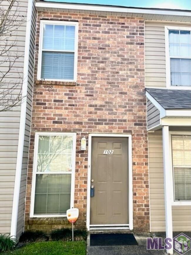 Building Photo - 6212 Stumberg Ln