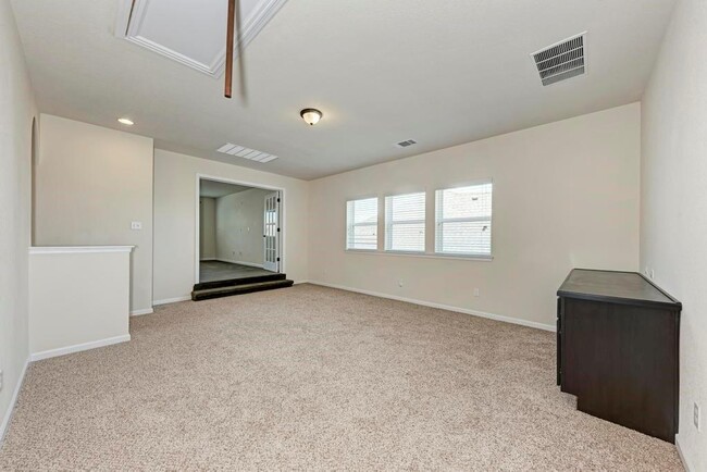 Building Photo - 321 Navigator Dr