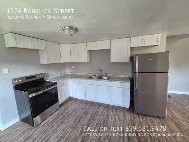 Photo - 1326 Banklick St House