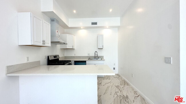 Foto del edificio - 16023 Wyandotte St