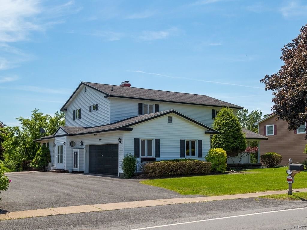 Foto principal - 1315 Ives St
