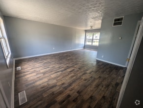 Building Photo - 14 N Ritchie Ave