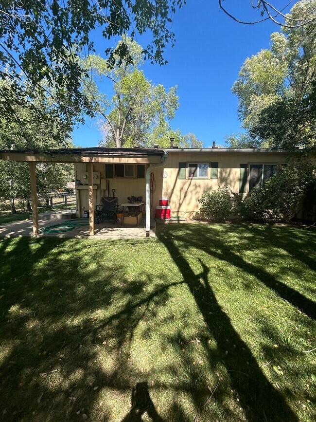 Foto del edificio - Nice Duplex in N.W. Ft. Collins