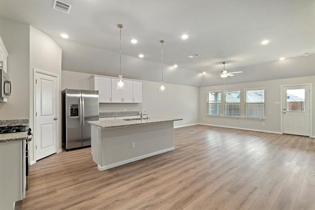 Building Photo - 409 Forsyth Dr