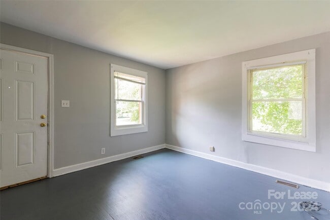 Building Photo - 1812 Catherine Simmons Ave