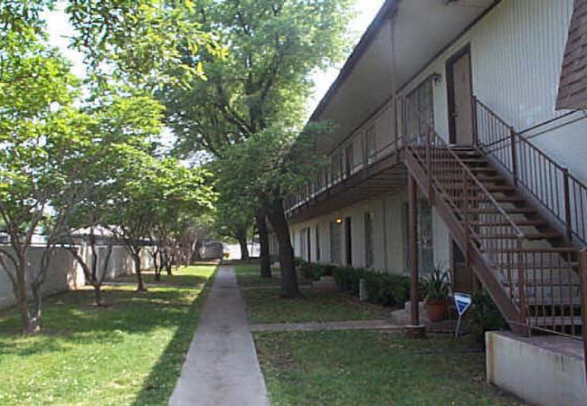 Westridge Apartaments - Westridge Apartments