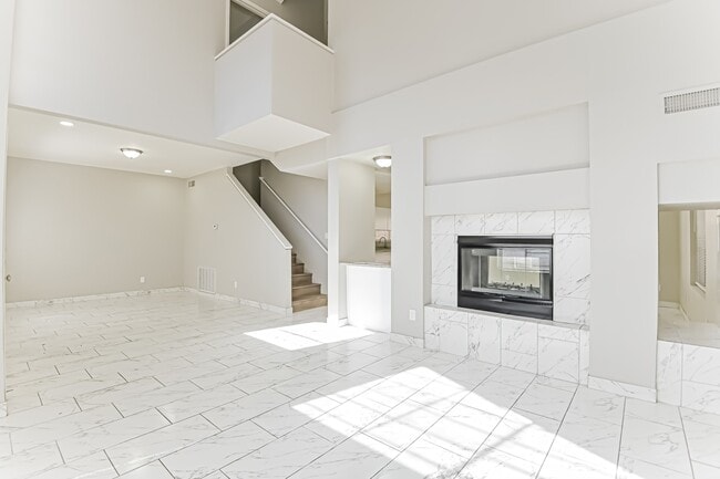 Building Photo - 42 W Melody Avenue