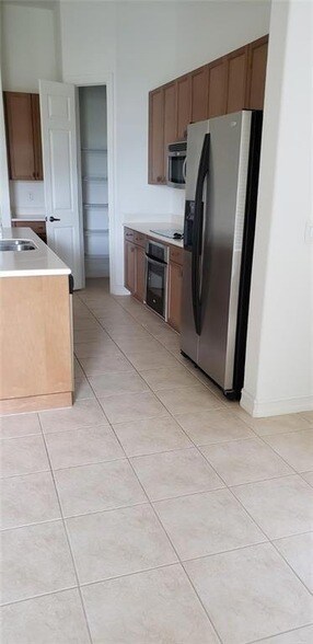 Foto del edificio - 8215 NW 125th Ln