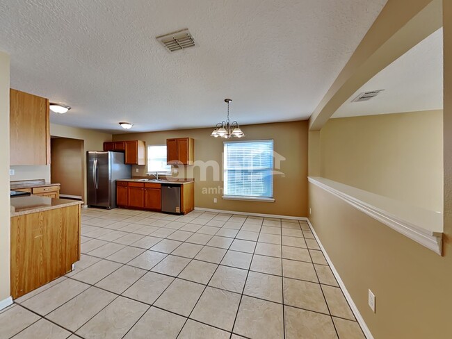 Building Photo - 1461 Whooping Dr