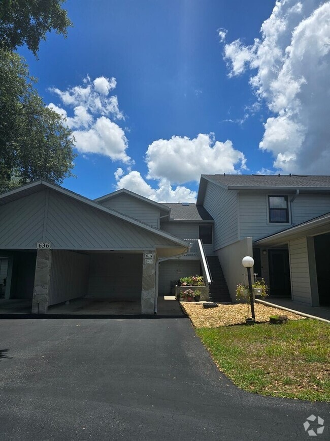 Building Photo - 636 E Gilchrist Ct