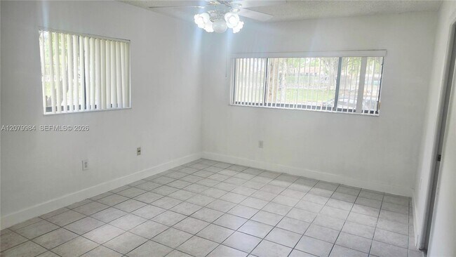 Foto del edificio - 8650 SW 133rd Avenue Rd