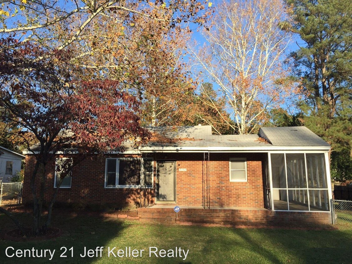 Primary Photo - 3 br, 2 bath House - 2152 Bayvale Rd