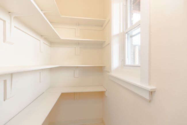 Foto del edificio - 4613 N Ashland Ave