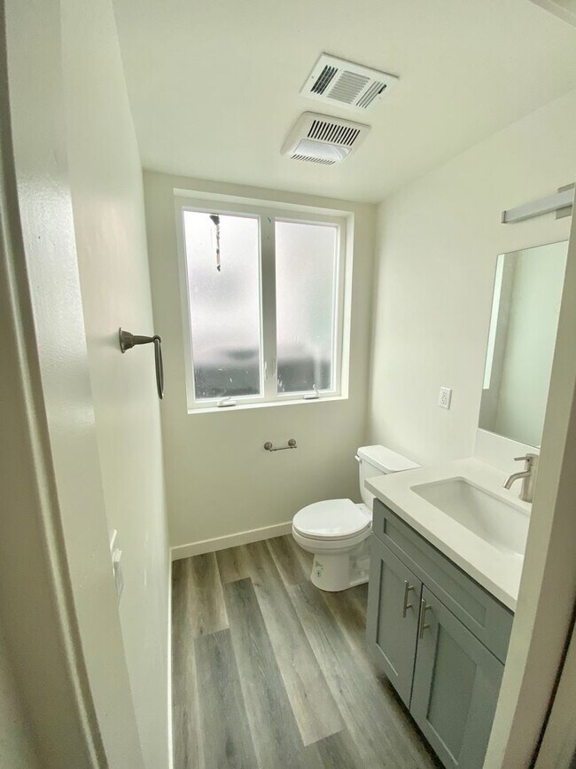 Foto del edificio - 2411 Ridgeley Dr