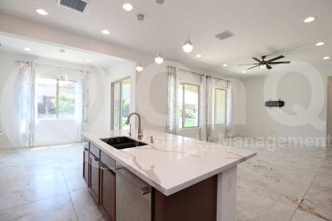 Foto del edificio - 22721 N 34th St