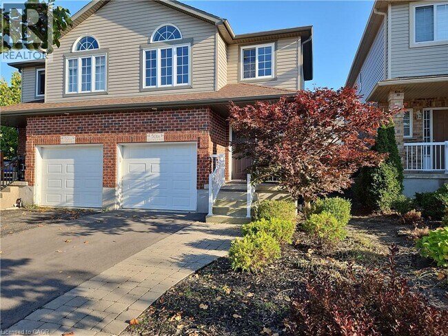 Photo du bâtiment - 501 Blue Beech Blvd