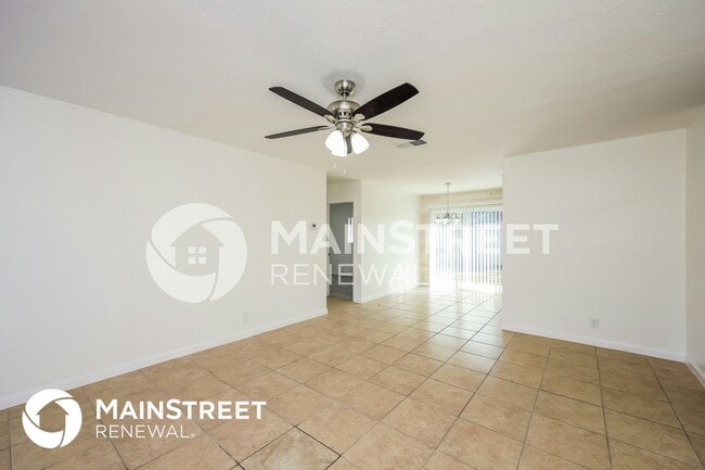 Building Photo - 5050 Gordon Cooper Dr