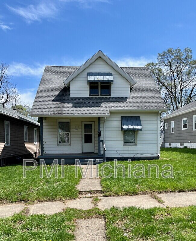 Building Photo - 1802 S Taylor St