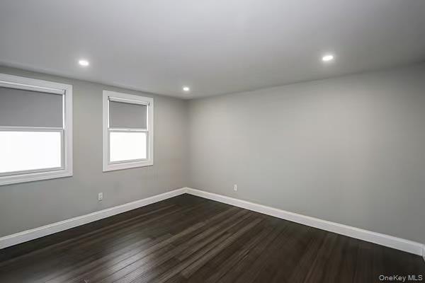 Building Photo - 335 Gillette St