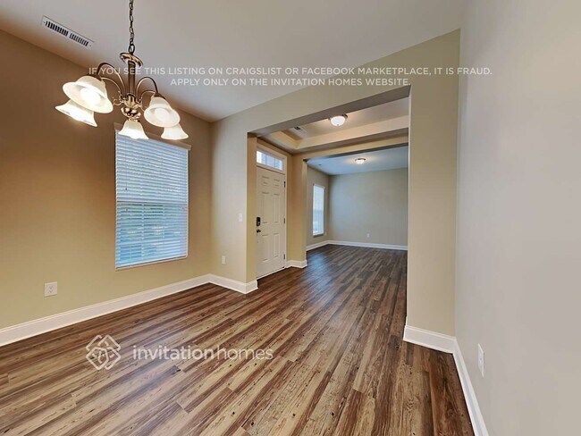 Foto del edificio - 9931 Maywine Cir
