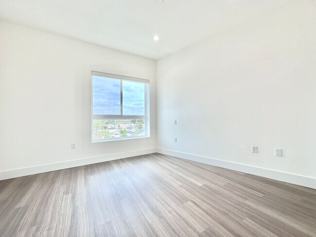 Foto del edificio - 838 S La Brea Ave