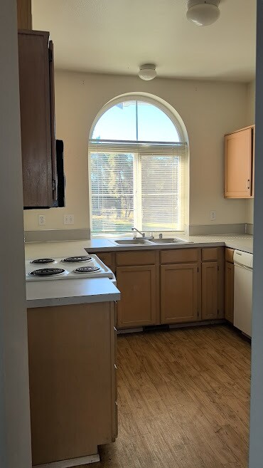 Foto del edificio - 6317 Barstow Ln SE