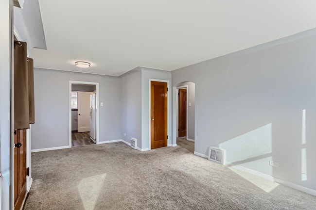 Foto del edificio - 3264 Niagara St