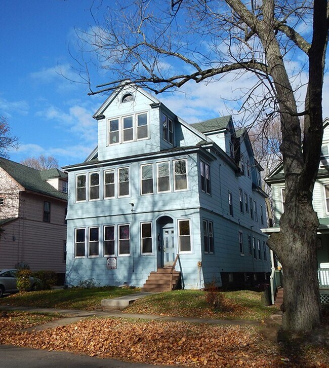 Building Photo - 1215 Madison St