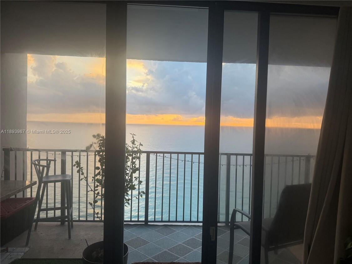 Foto principal - 2101 S Ocean Dr