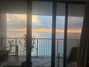 Building Photo - 2101 S Ocean Dr