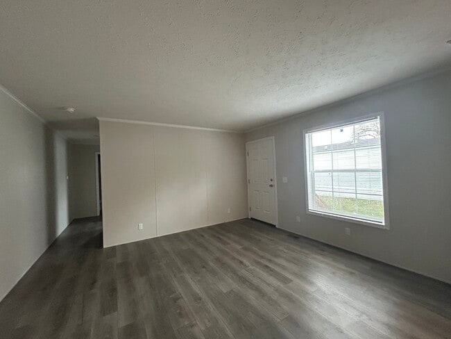 Foto del edificio - 11424 Oakgrove Dr