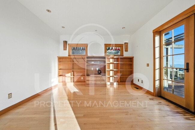 Building Photo - 6538 Gwin Rd