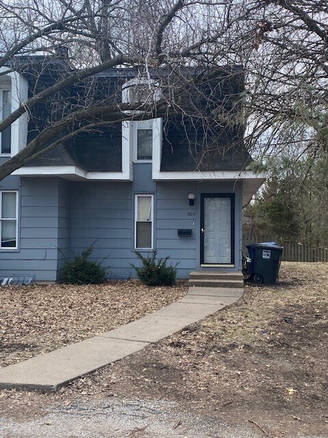 Primary Photo - 302 30th Avenue Ct