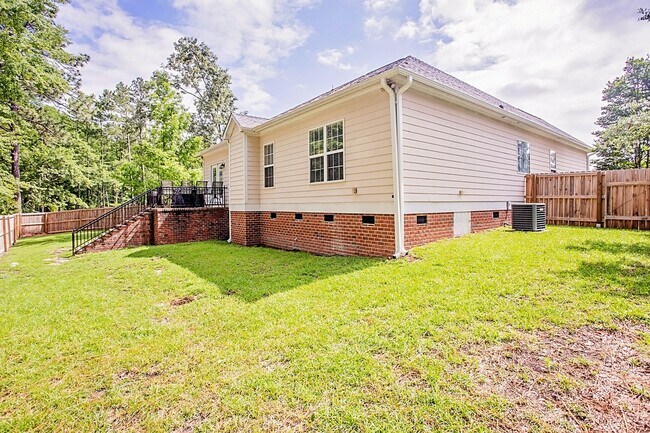 Foto del edificio - 331 Ridgeway Ct