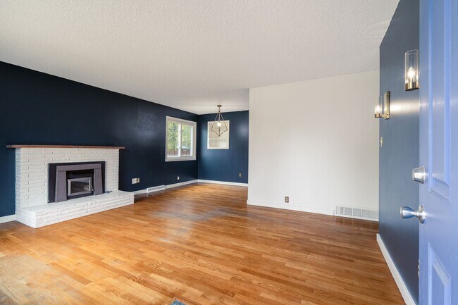 Building Photo - Charming 3-Bedroom Rancher Near Shadle Park