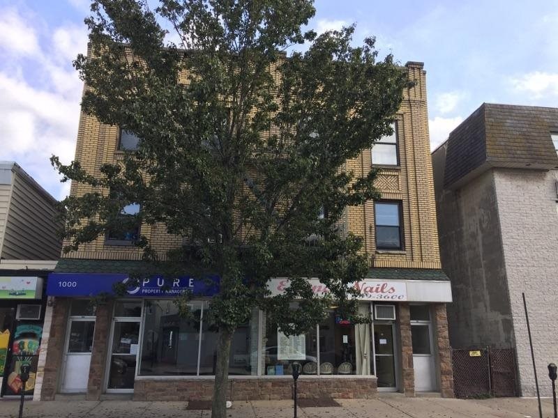 Primary Photo - 998-1000 Broadway