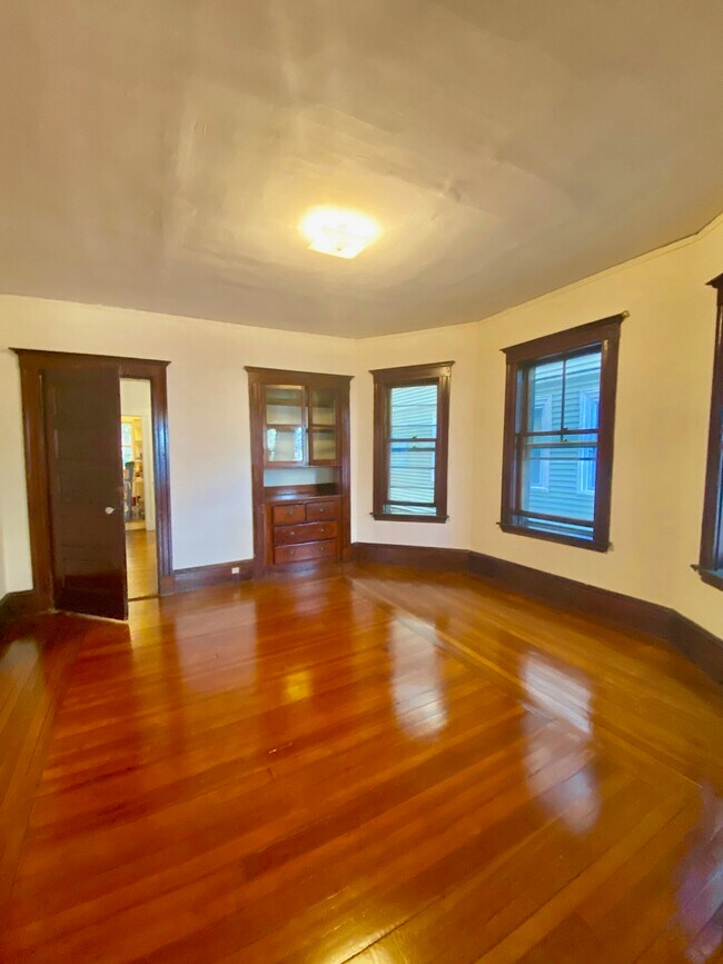 Dining Room - 98 Morrison Ave
