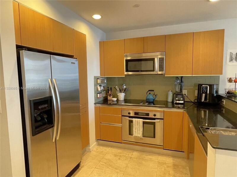 Primary Photo - 1060 Brickell Ave