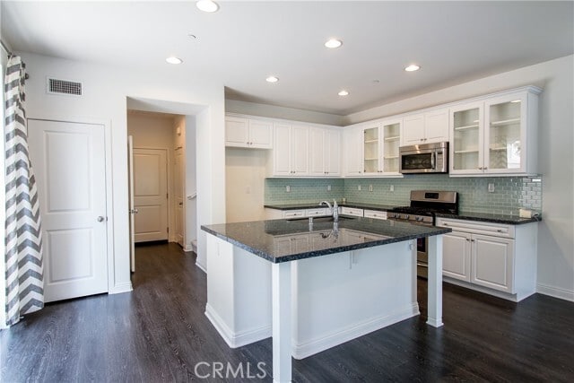 Foto del edificio - 3981 E Heritage Ln