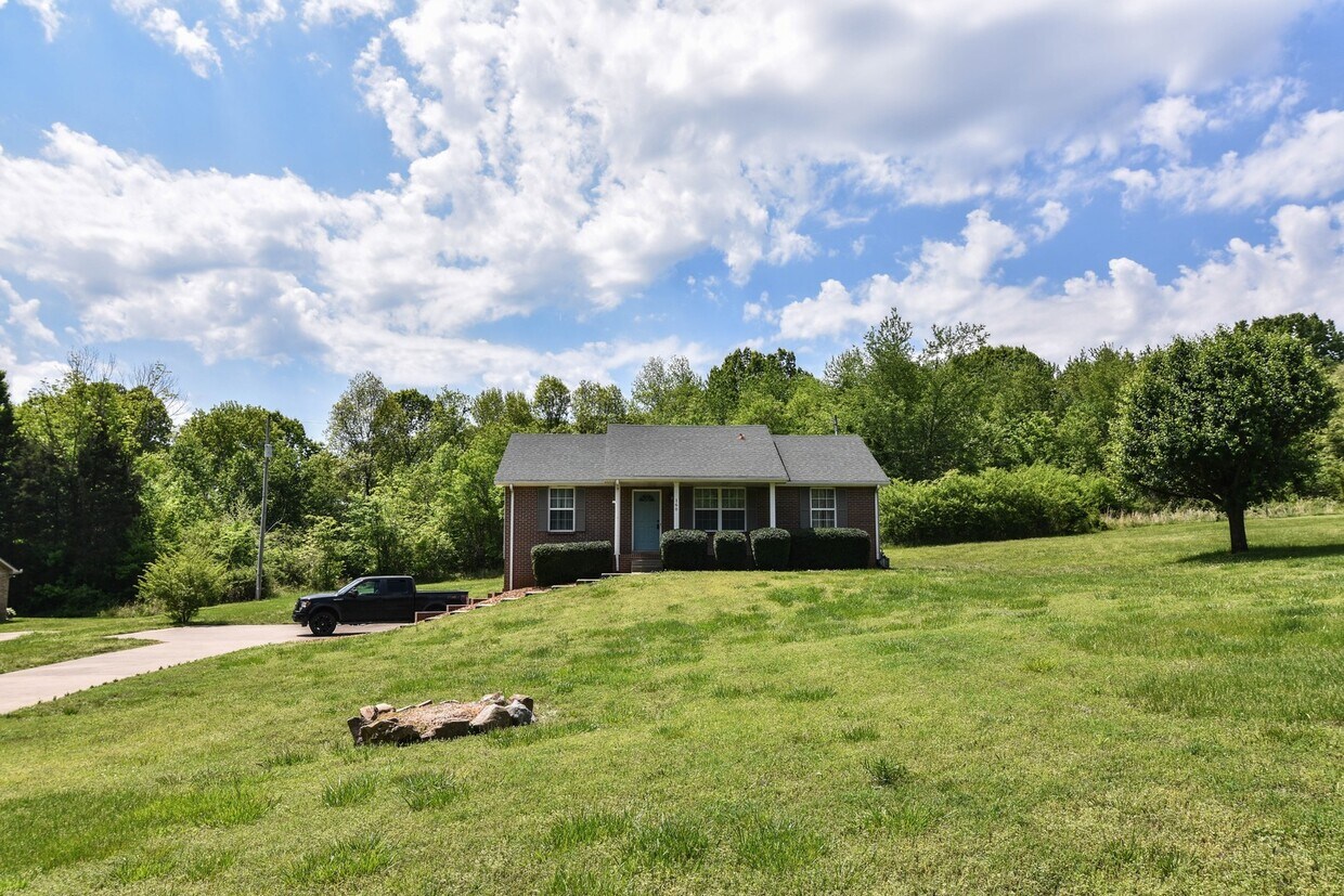 Foto principal - Three Bedroom in Sango!