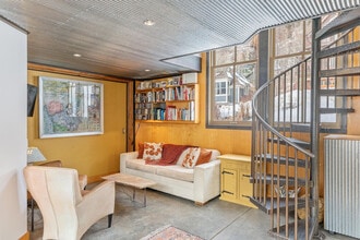 Building Photo - 216 E Galena Ave