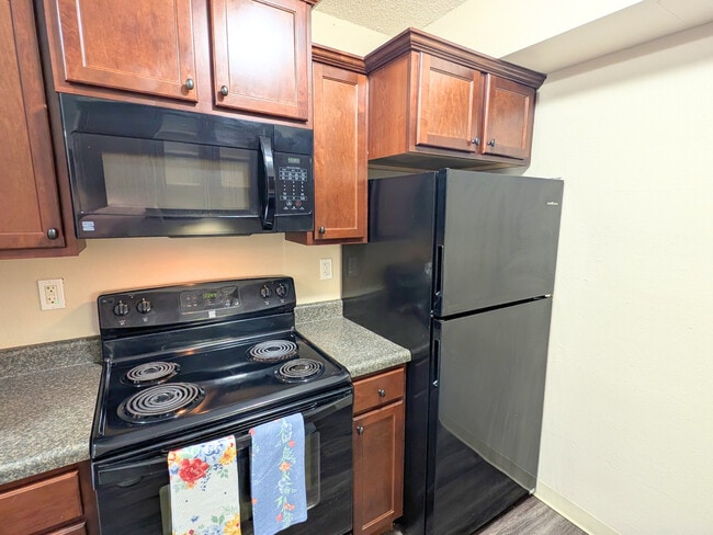 Building Photo - Okemos Village Apartments