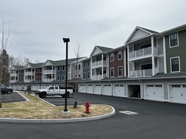 Building Photo - 401 Albany Turnpike