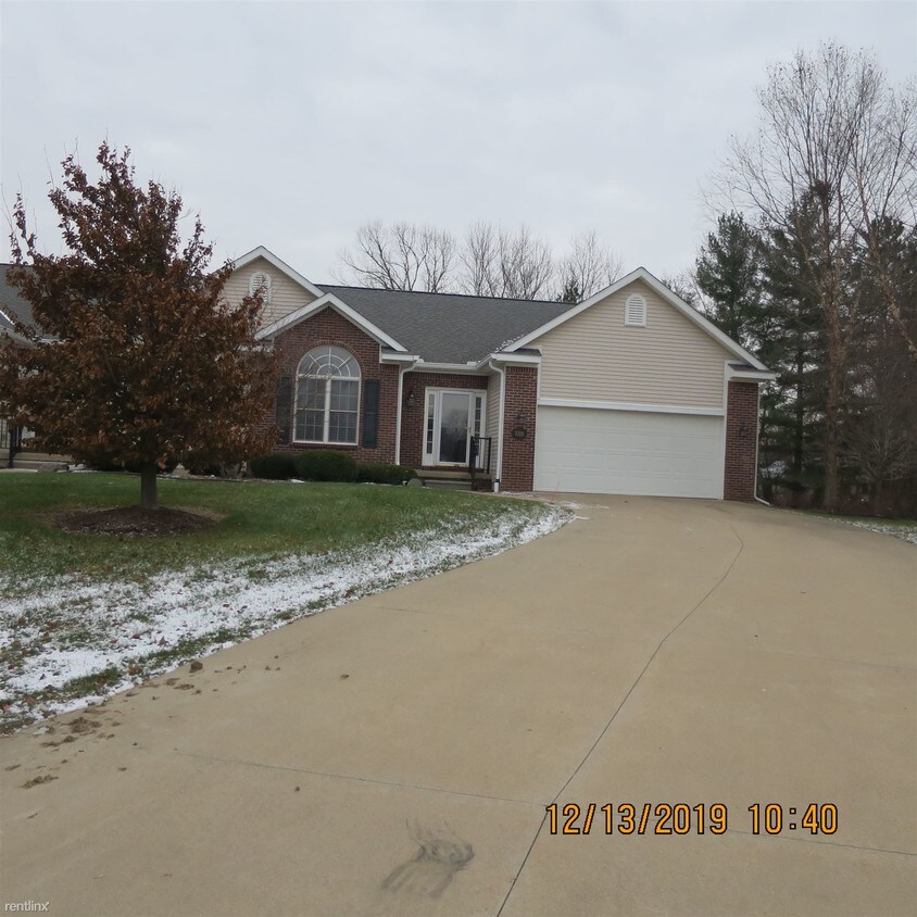 Primary Photo - 3200 Ivy Ln