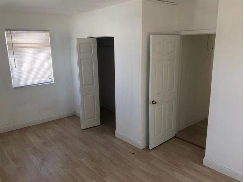Foto principal - 532 NW 20th Ave