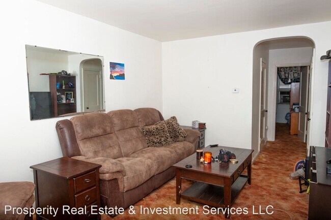 Building Photo - 2 br, 1 bath House - 4319 J St